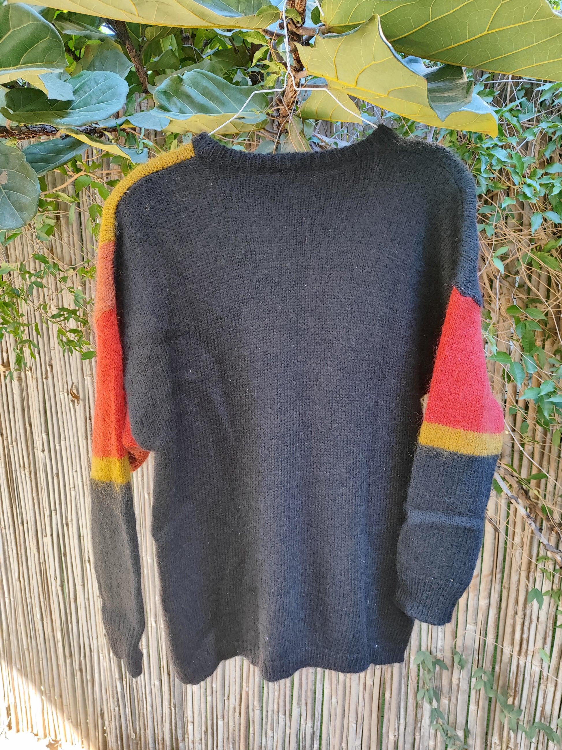 סוודר וינטג׳ בפרחים צבעוני ועבה  - Image 3