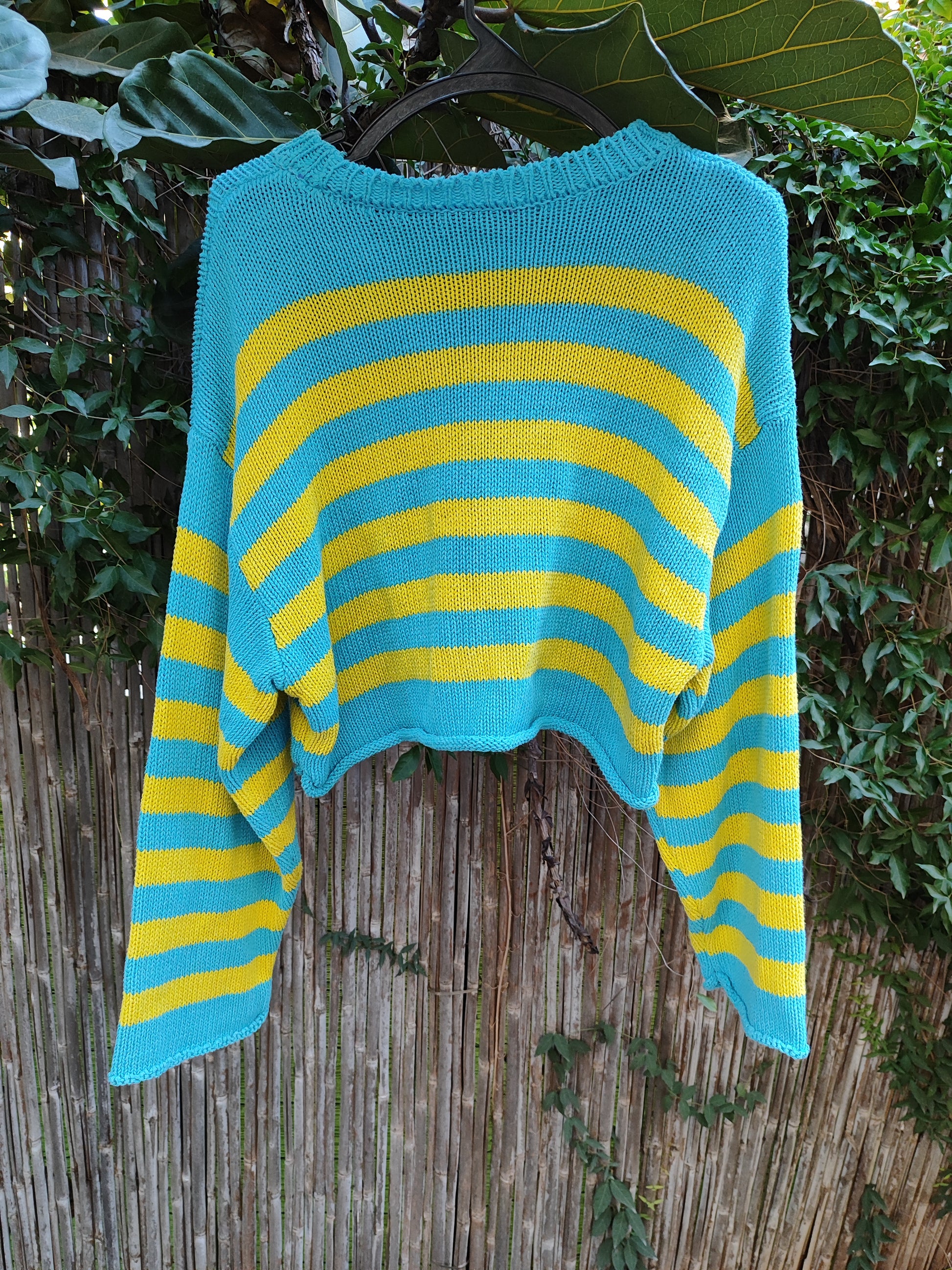 סוודר סרוג פסים כחול-צהוב לרוחב - Image 5 by Zara