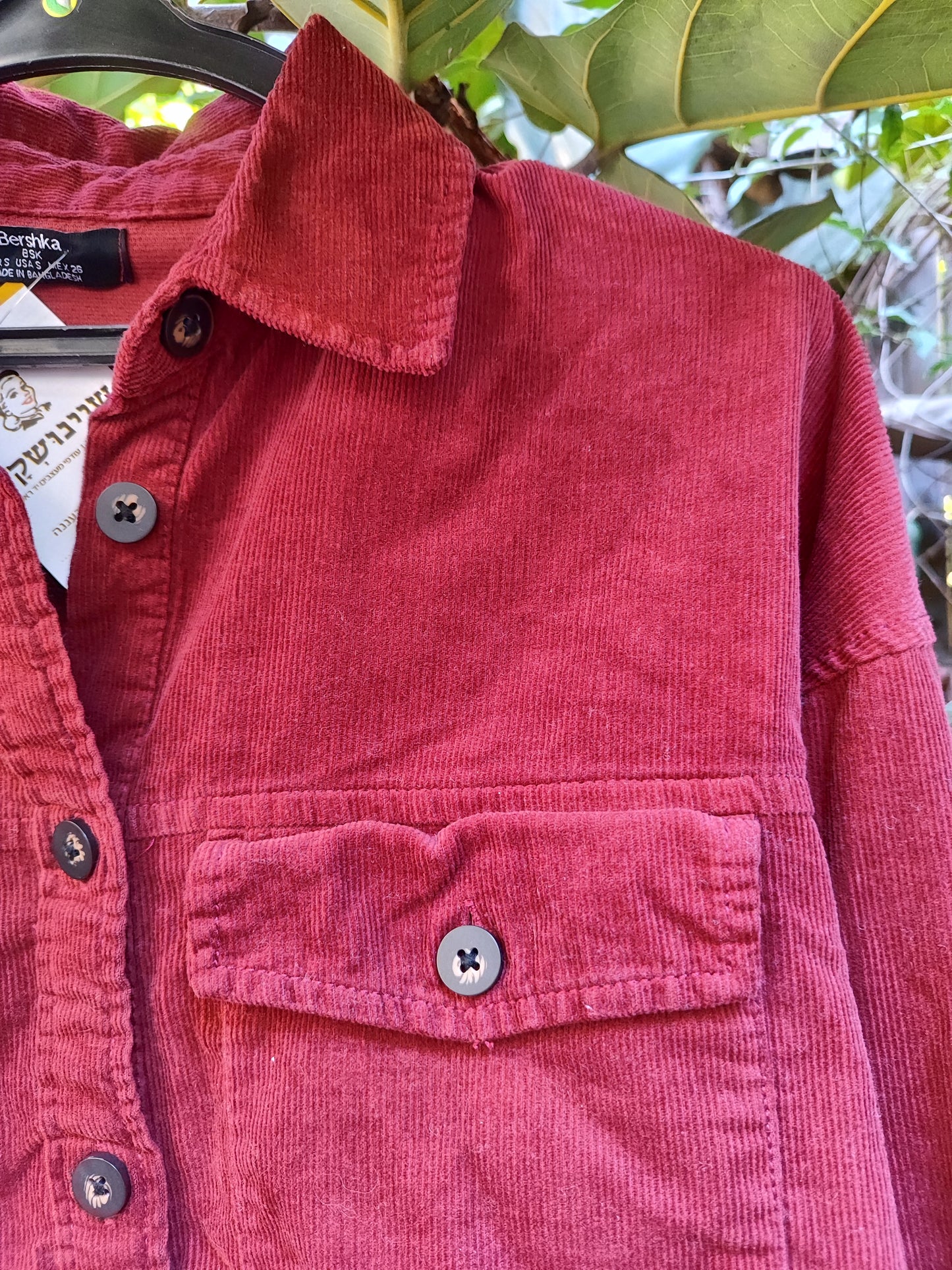 חולצת קורדרוי מכופתרת צבע יין  by Bershka - Size S