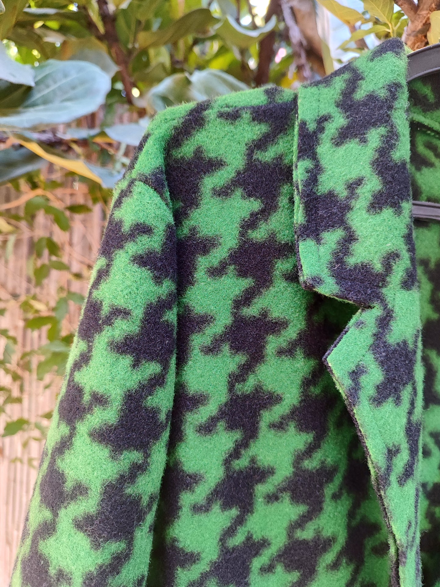 ג'קט ארוך בזיגזגים של ירוק שחור  - Image 6