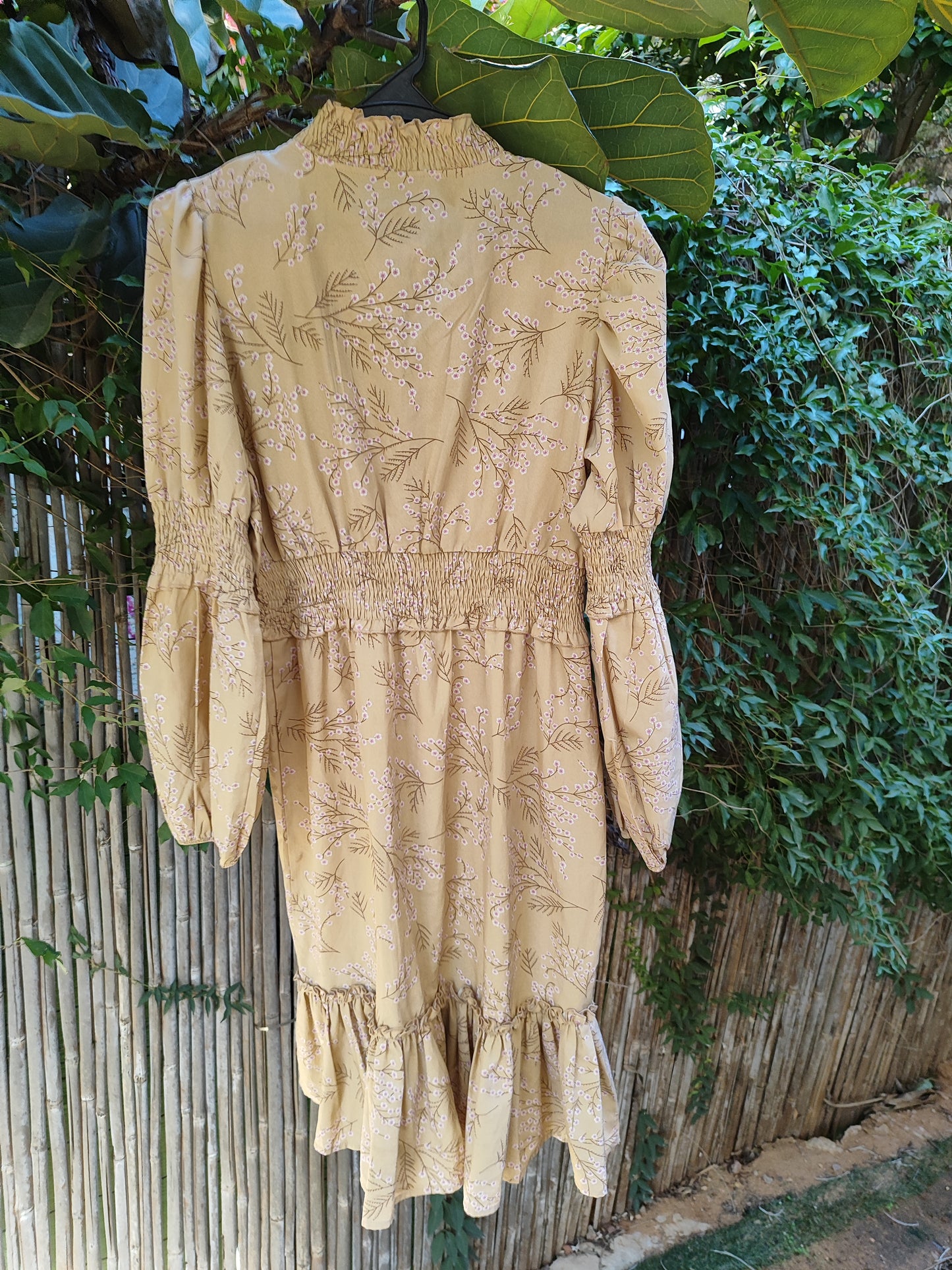 שמלת פרחים וינטג' בגווני חום ושקדיה - Image 5