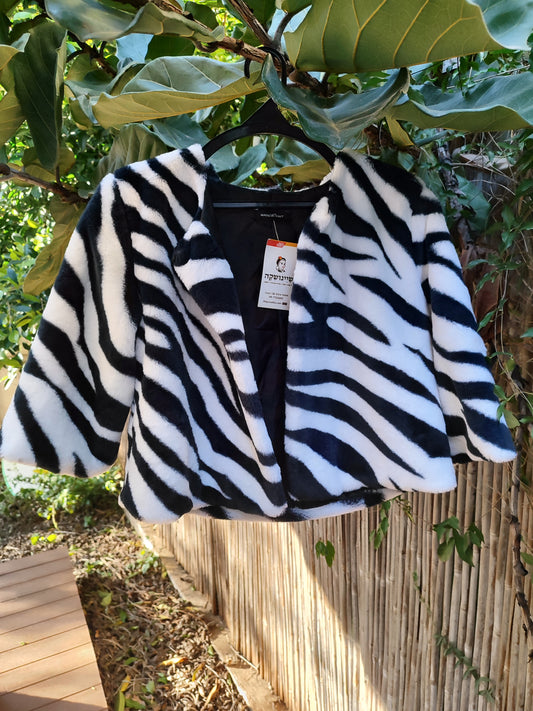 ז'קט פרוותי קרופ זברה שחור לבן - Image 4