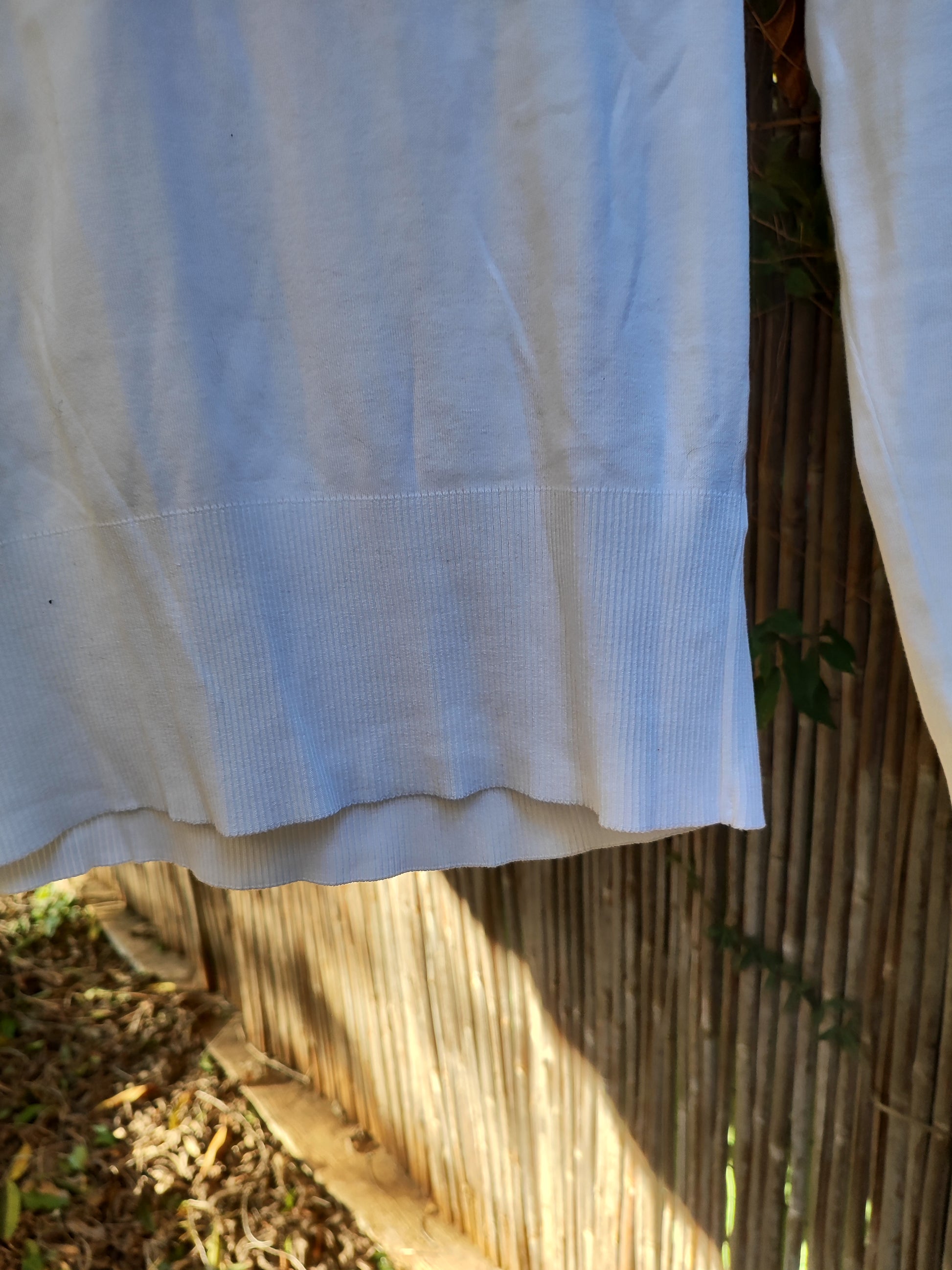  Ralph Lauren חולצה במםתח וי עמוק ומנגט במותן - Image 4 by Ralph Lauren