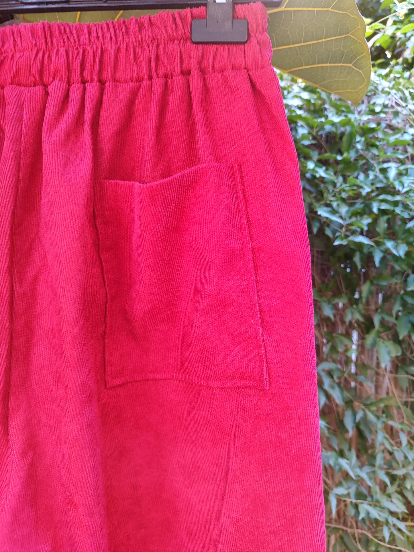 מכנסיים אדומים קורדרויי בכיסים מרובעים במראה וינטג' - Image 3