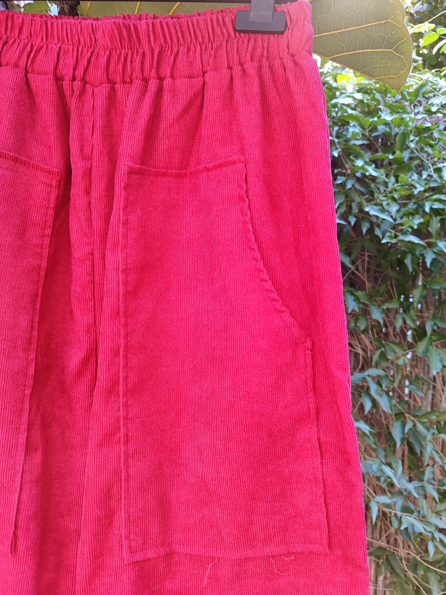 מכנסיים אדומים קורדרויי בכיסים מרובעים במראה וינטג' - Image 6