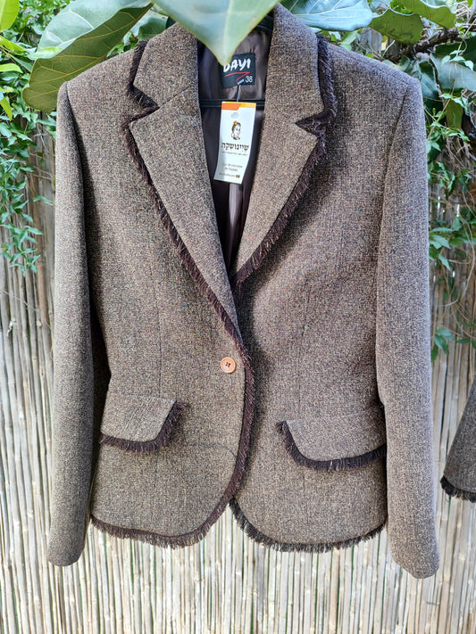 בלייזר חום בסופי פרנזים וינטג' - Image 3 by Dayi