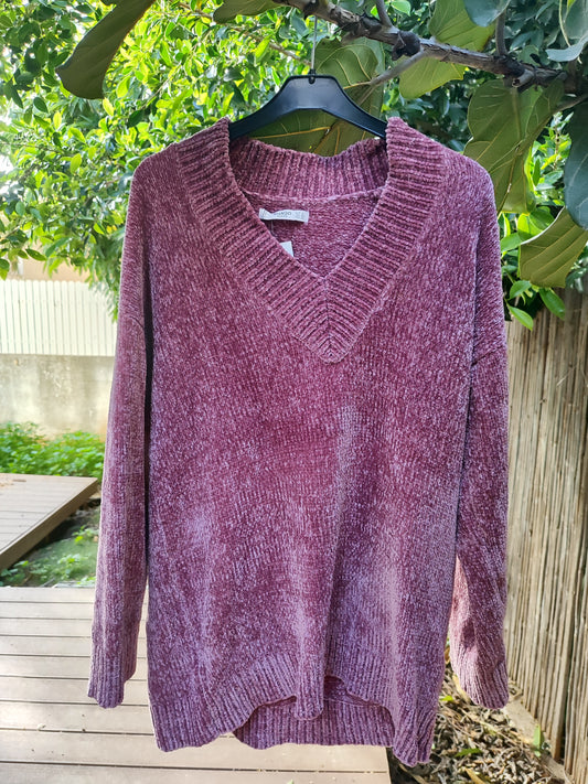 מנגו. סריג סגול לילך פתח וי עמוק נעים ורך  - Image 5 by MANGO