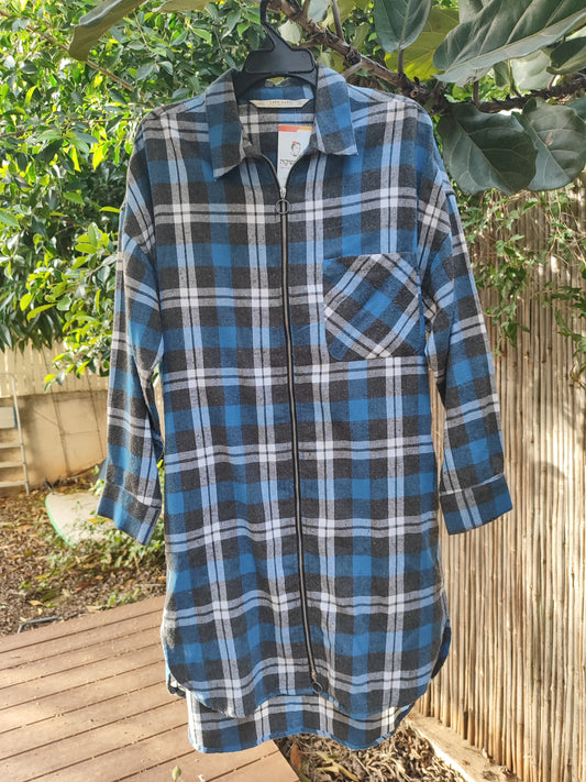 זארה. שמלת משובצת בכחול אפור ברוכסן קידמי - Image 4 by Zara Basic