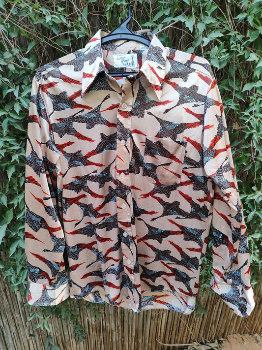 חולצת כפתורים מבריקה עגורים עפים מידה M-L  - Image 3 by Button Place