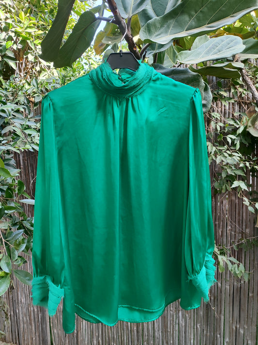 חולצה ירוקה בסיום מבריק גולף שכבות פרנזים מידה L  - Image 3 by Zara