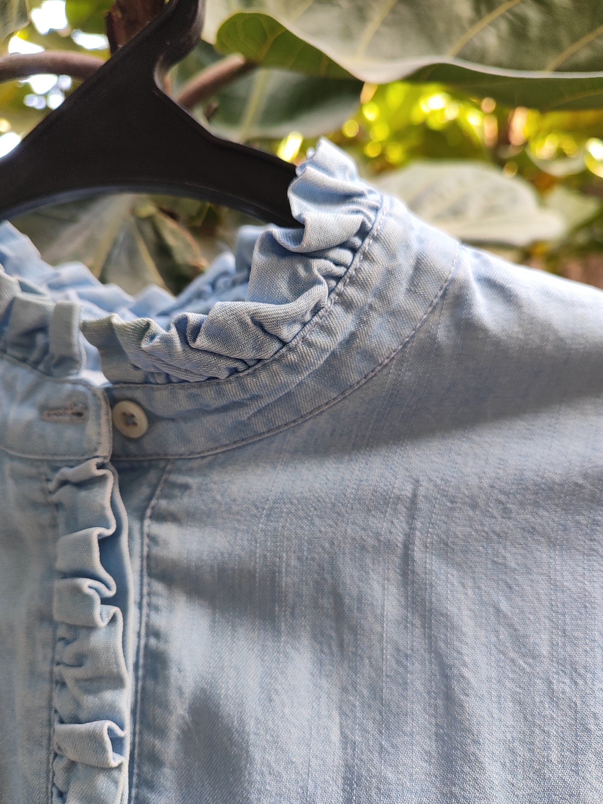 חולצה גינס דקה בעיצוב קימוט וילוני מידה L - Image 3 by Oui