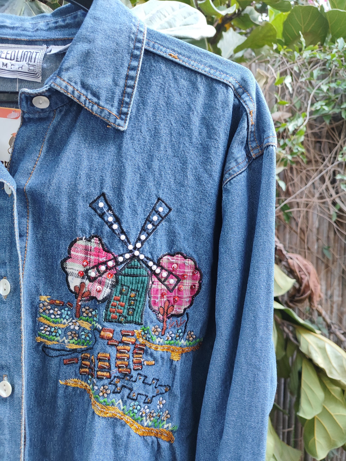 חולצת ג'ינס רקומה - Image 6 by ECOLIMIT