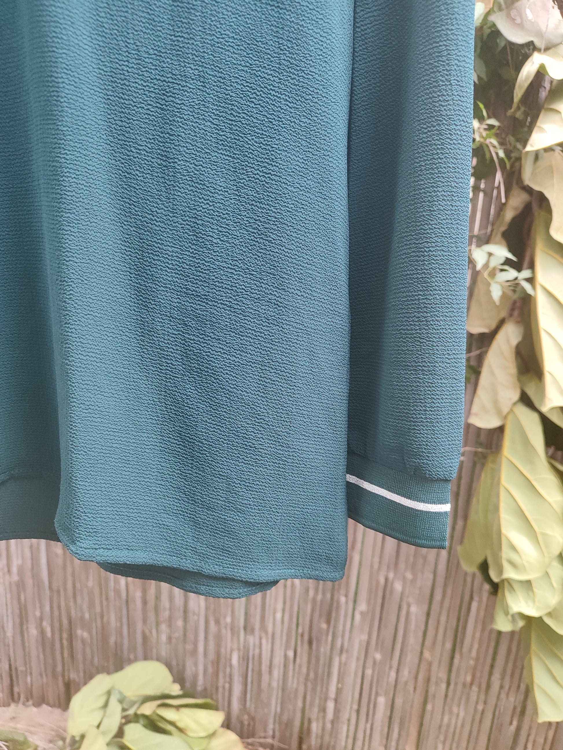 חולצה AKOZ ירוקה - Image 4 by AKOZ Paris