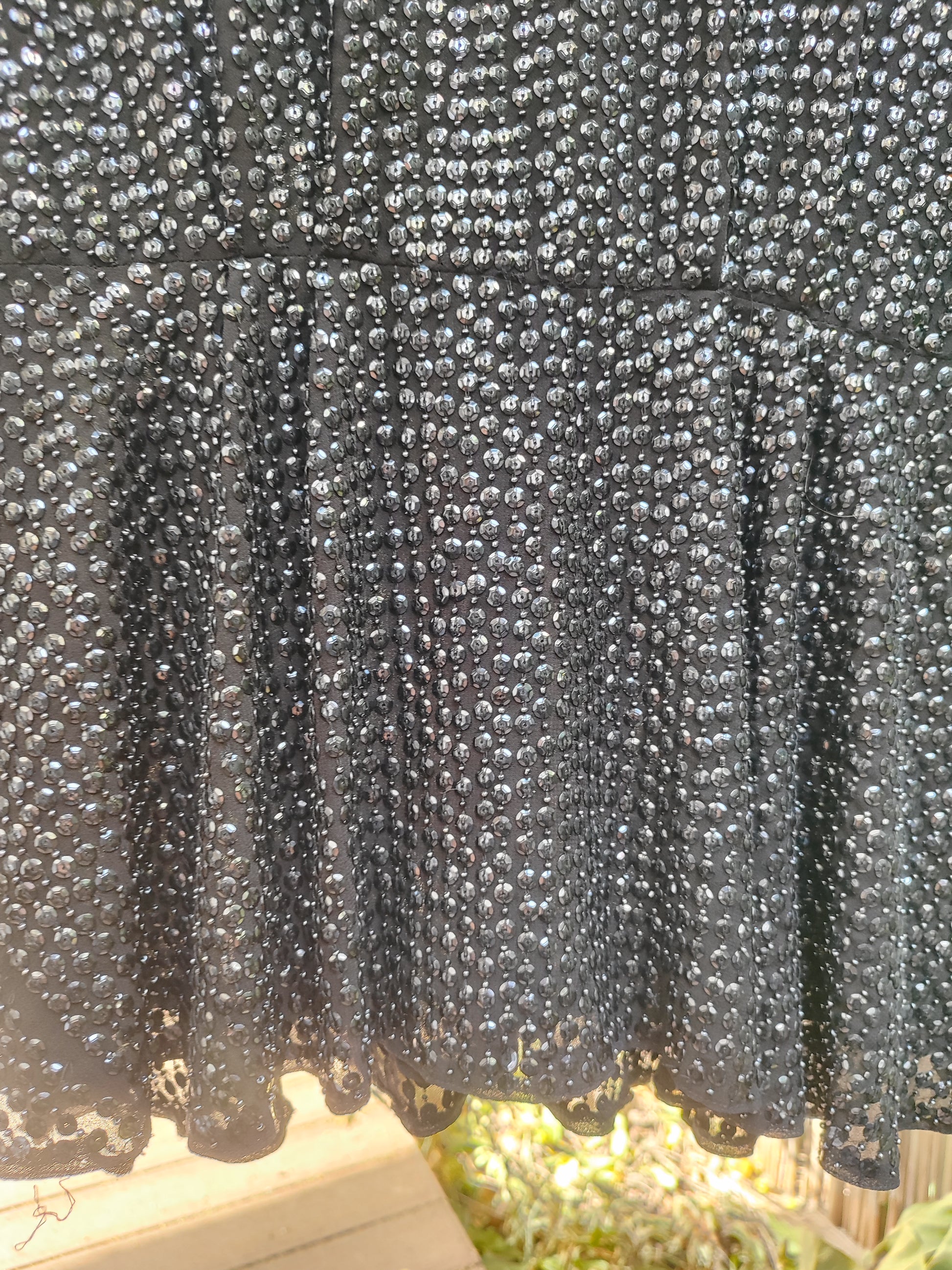 שמלה שחורה נוצצת - Image 4