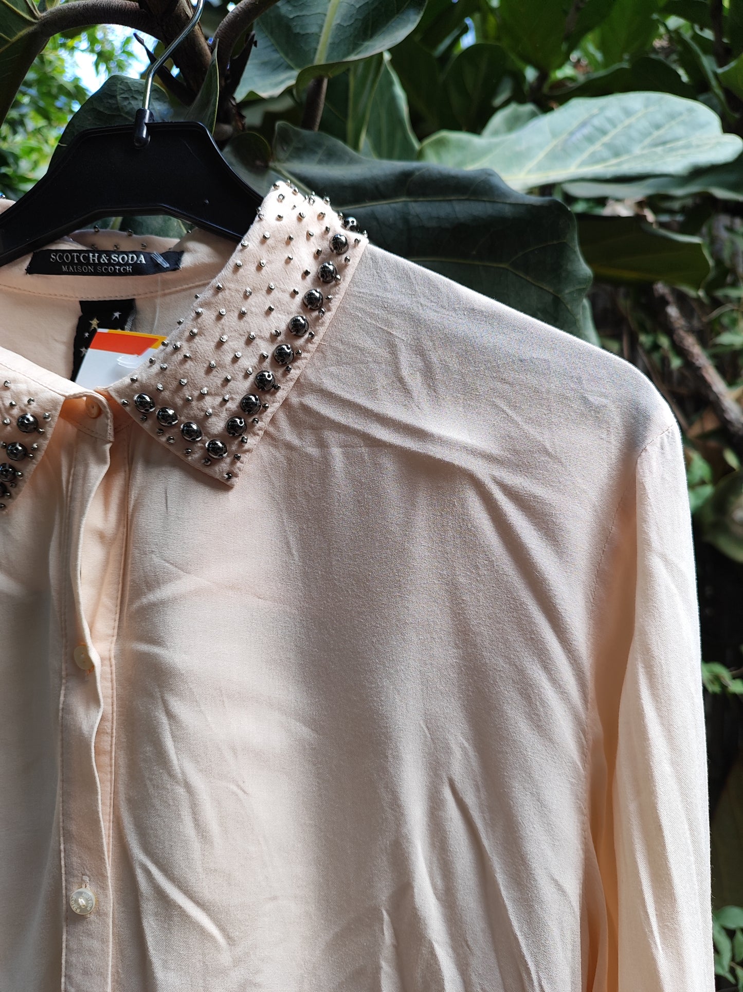 Scotch & Soda  חולצה מכופתרת בפסטל דש בניטים  - Image 3 by Scotch & Soda