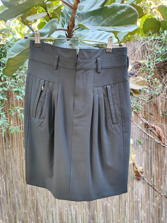 חצאית מיני שחורה עם כיסים פנסים וחגורה דקורטיבית. Diesel.  - Image 4 by Diesel