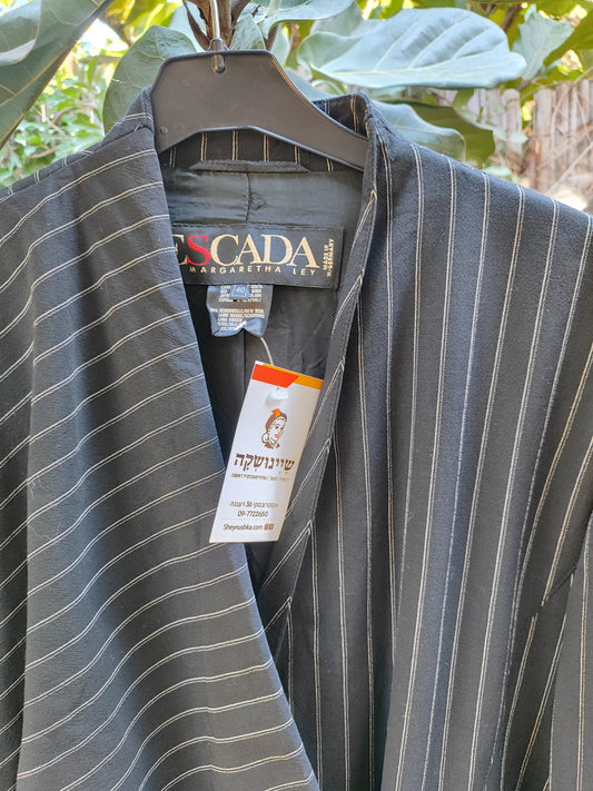 ז'קט פסים ייחודי בעיצובו. Escada.  - Image 3 by Escada