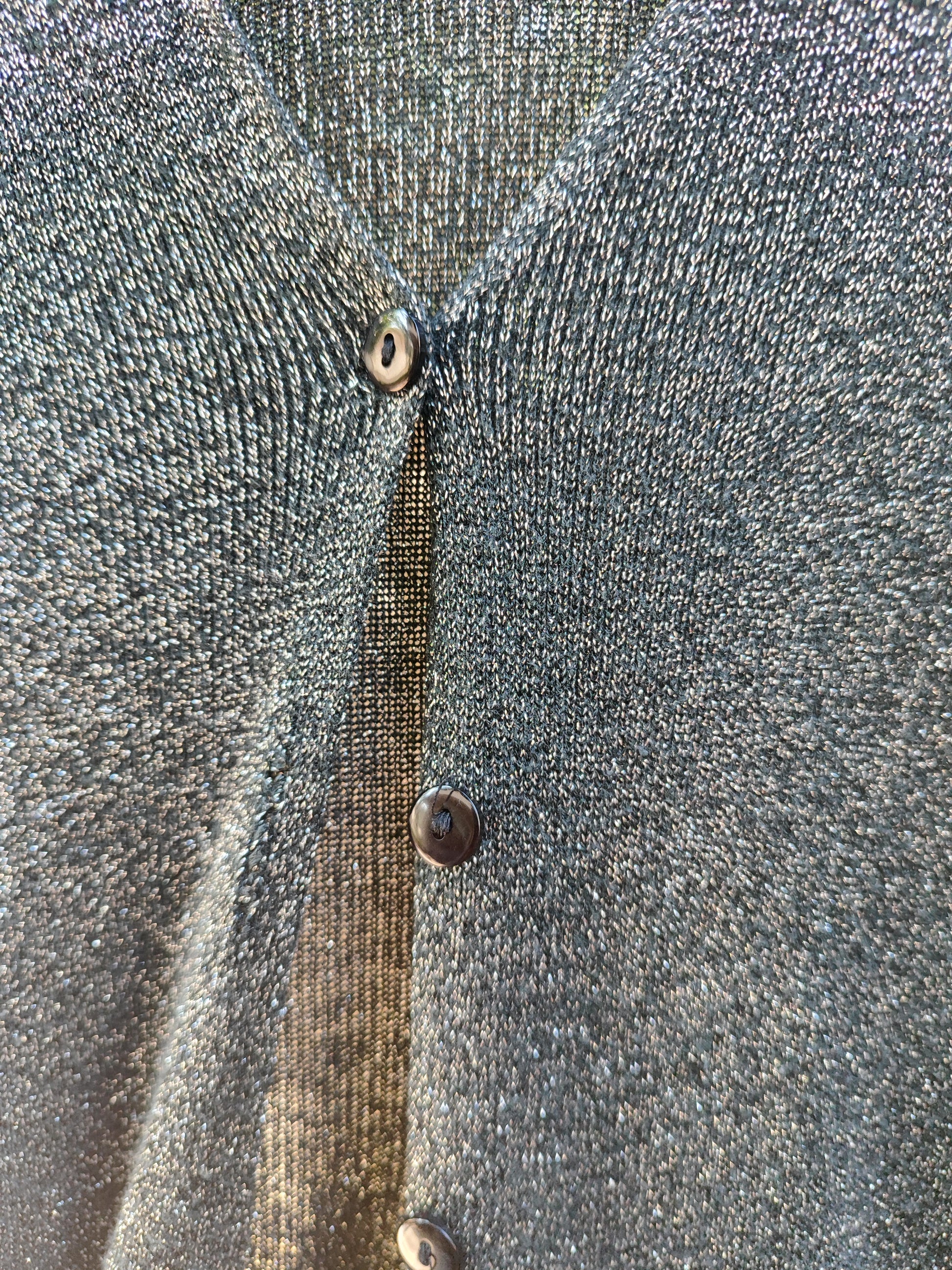 קרדיגן כסוף מנצנץ בכפתורים  - Image 5