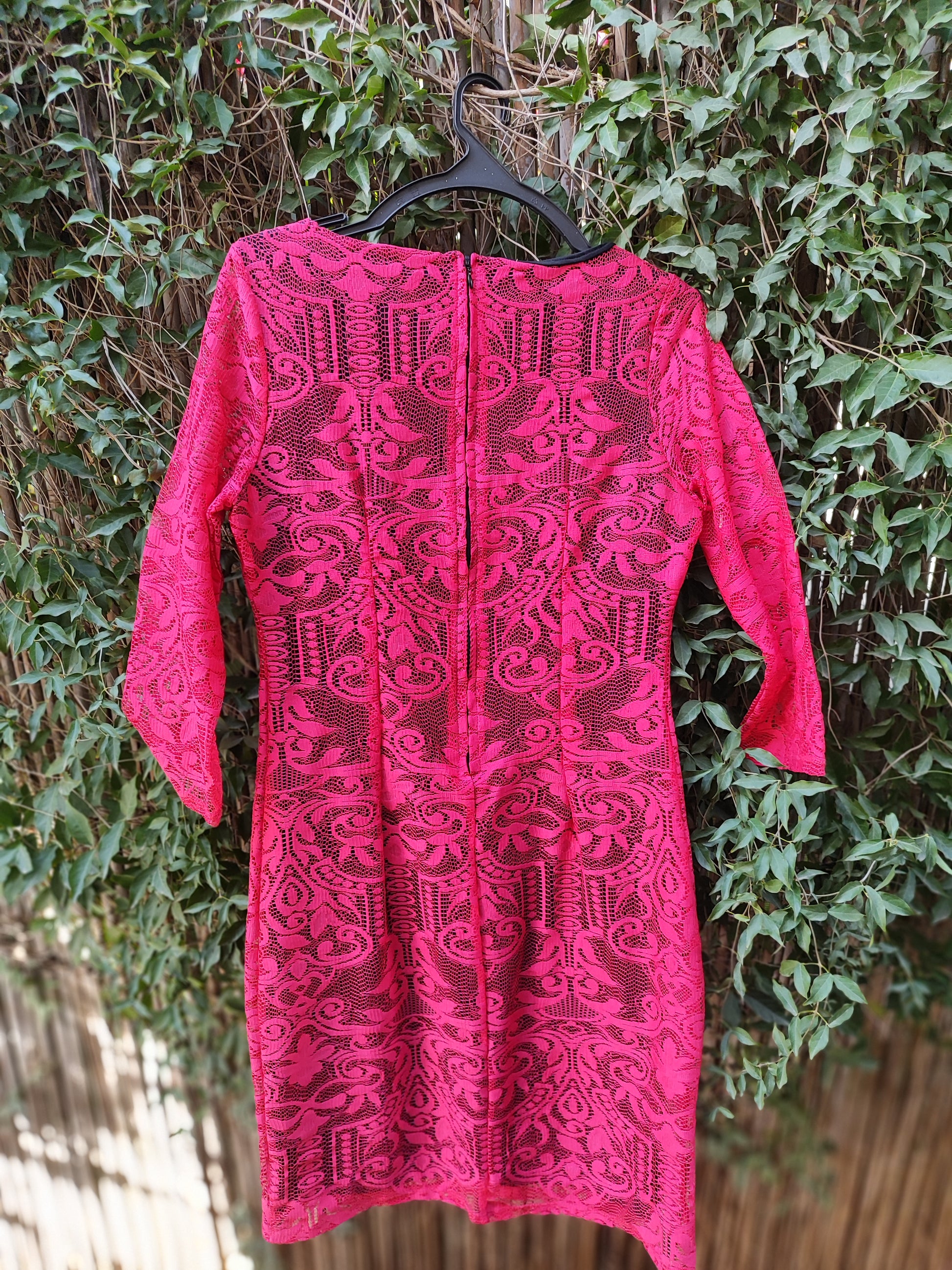 שמלת תחרה ורודה חזק שרוולים שקופים - Image 3 by H&M