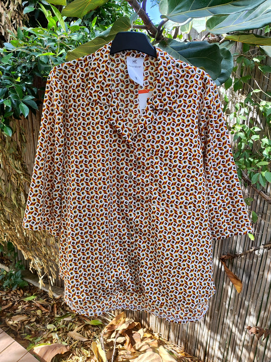 חולצה מכופתרת בעפיפונים ועיגולים צפופיםKaren Mizrahi - Image 3 by Karen Mizrahi