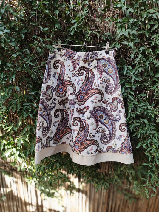 חצאית פייזלי צבעונית על רקע קרם בוהמית עבה בנגיעות זהב - Image 2 by ZARA