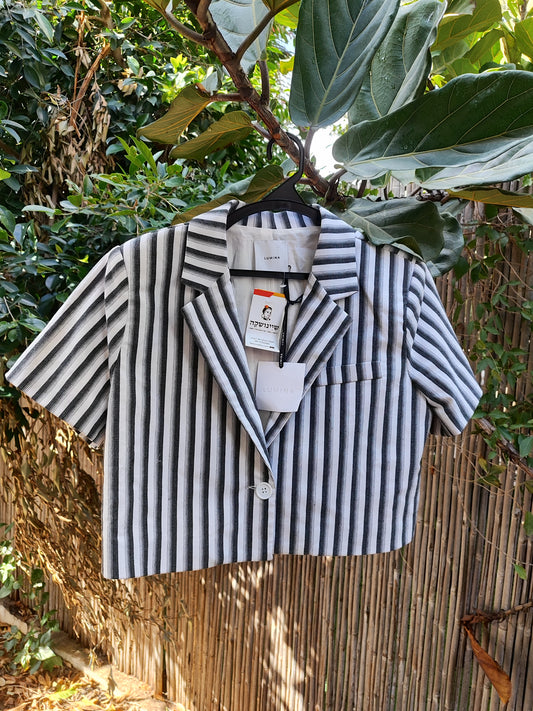 ז'קט פסים קצר. אפור לבן. Lumina by Lumina - Size M-L