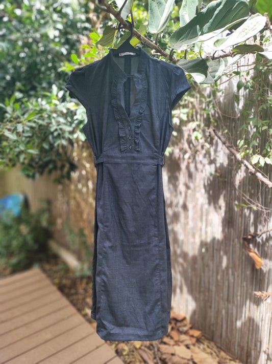 שמלת ג'ינס רומנטית וילונות בחזה. דפנה לוינסון.  - Image 5 by דפנה לוינסון