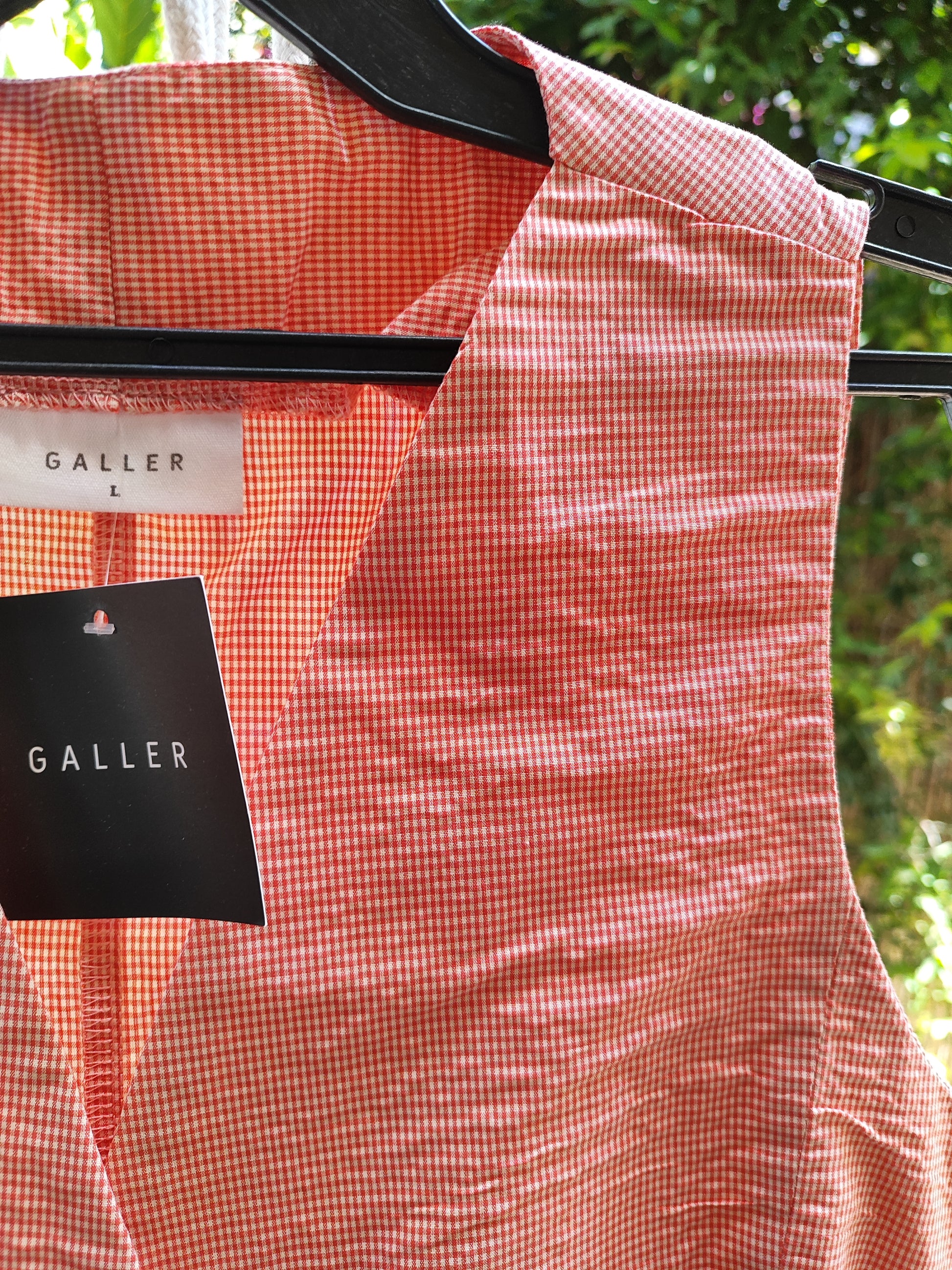  GALLER. אאוטלט חדש. ווסט משובץ עדין ורדרד עם סגירה ידנית מאחור - Image 6 by GALLER