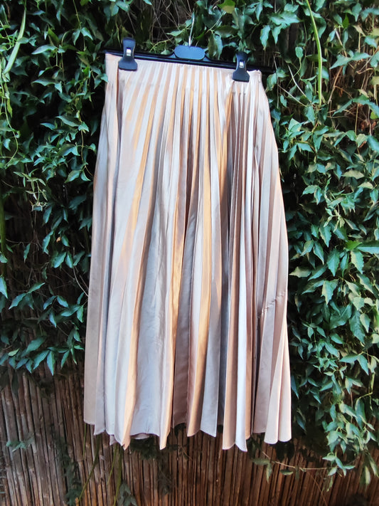חצאית מקסי זהב פליסה.ZARA