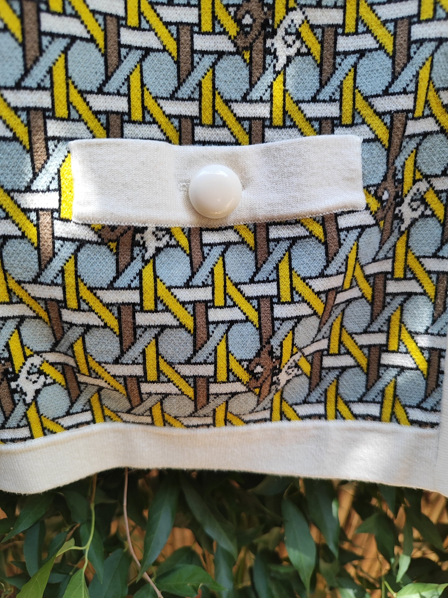TORY BURCH. עליונית סריג . במראה וינטג'. 4  כיסים קדמיים.