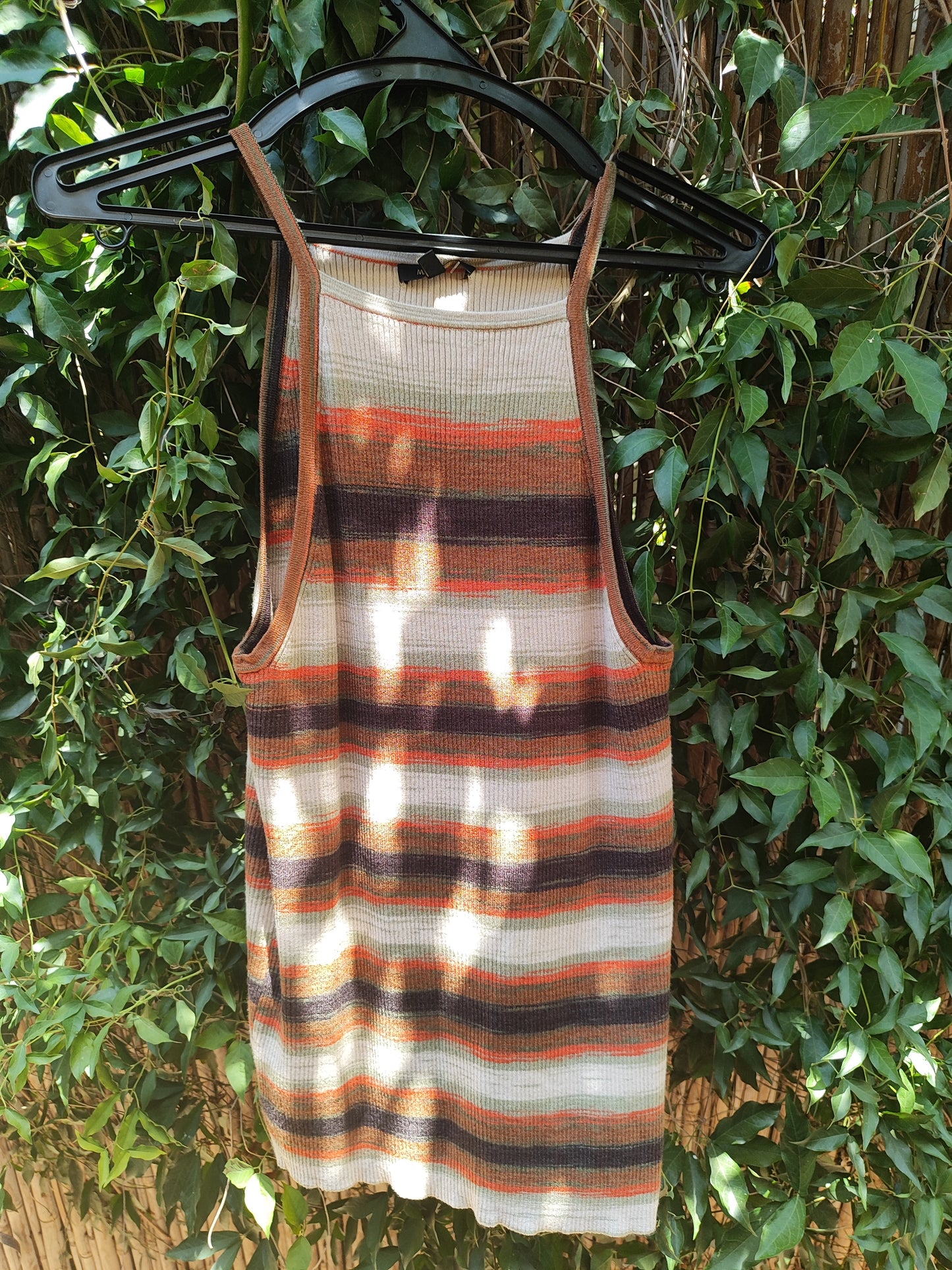 MASSIMO DUTTI. גופיה סריג. פסים בצבעי אדמה. סטרצית
