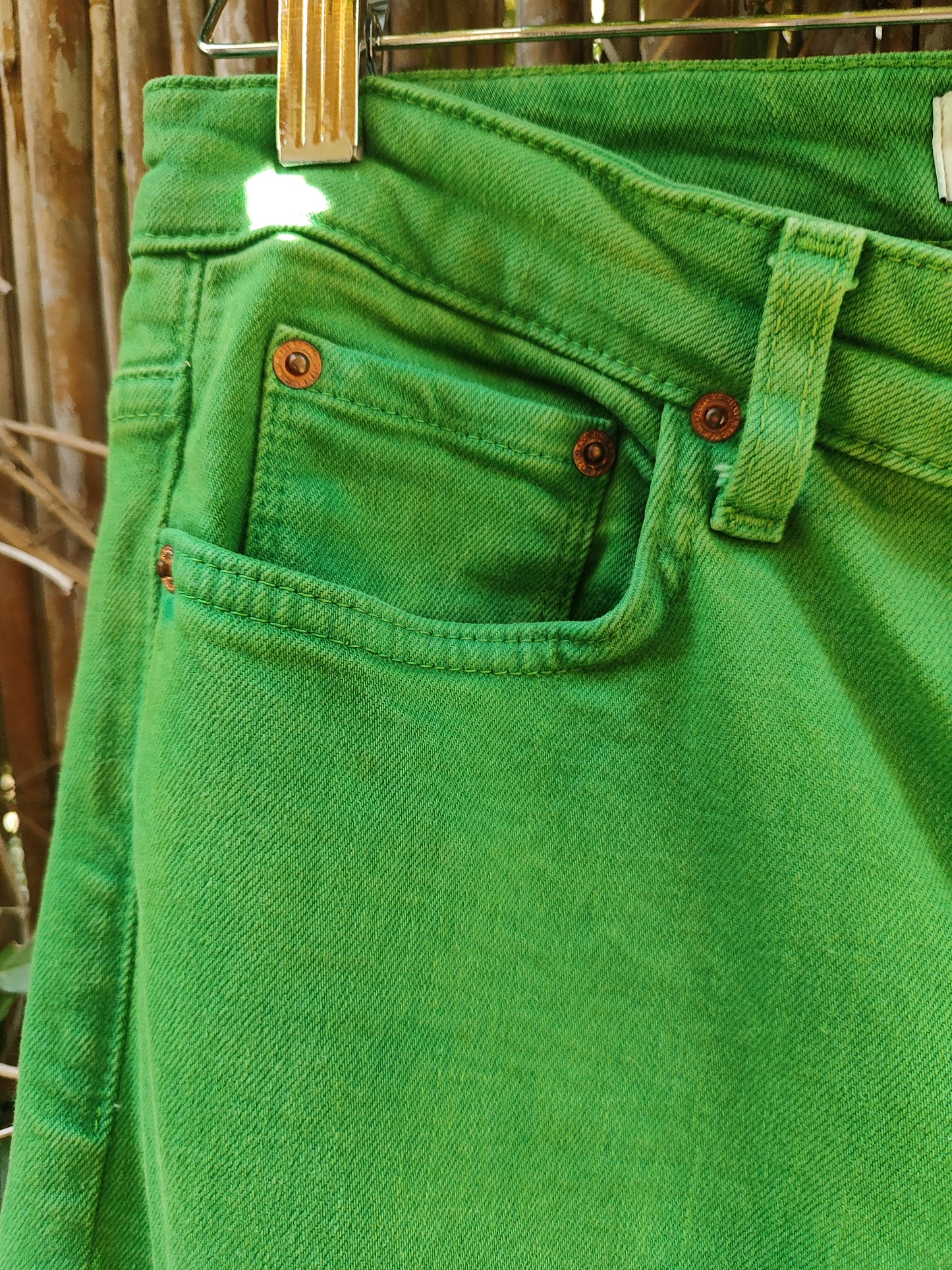 ZARA. מכנסיים ג'ינס ירוקים ארוכי רגליים