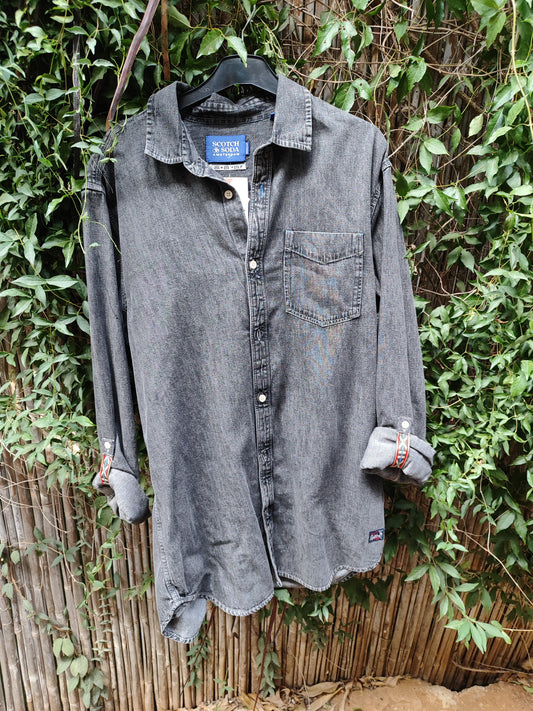 SCOTCH&SODA חולצה בסטייל קז'ואל בשחור מעושן
