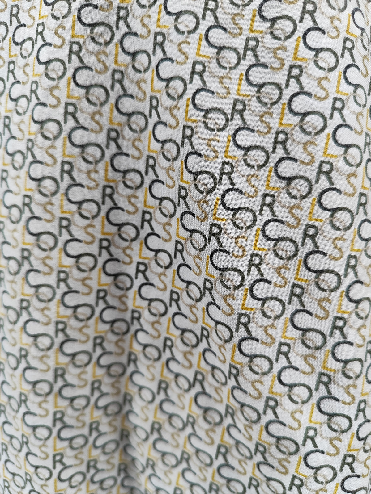 BENETTON חולצה קלילה ומיוחדת בחסרת מאמץ